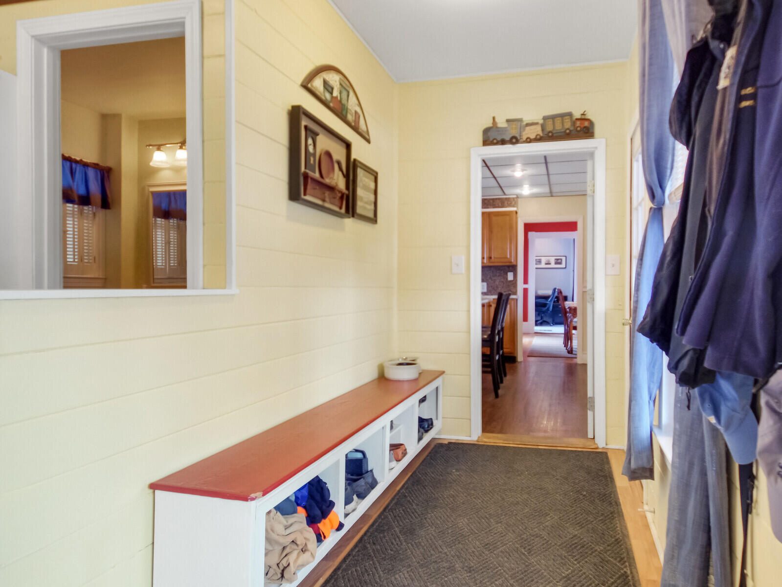 311 Cushman Road Winslow, ME 04901 - Photo 14 of 72 Entryway