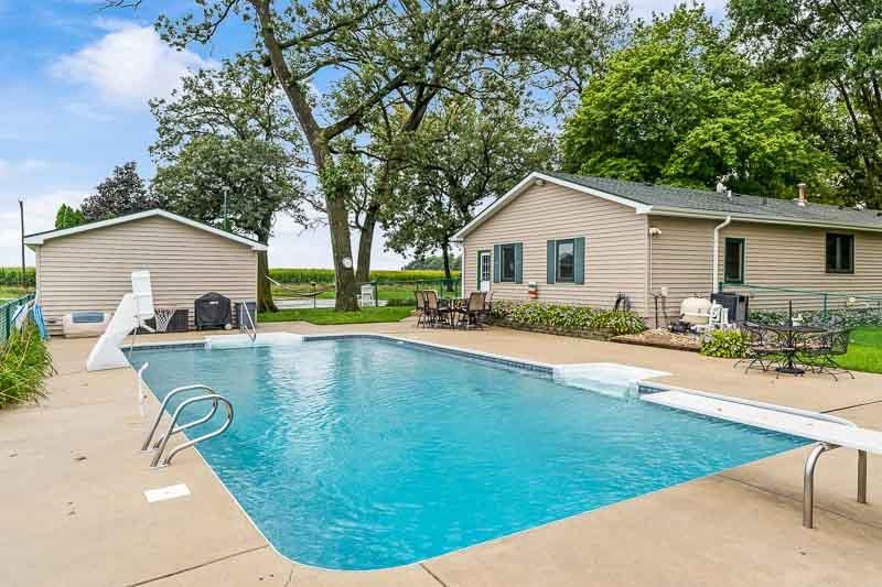 10339 Montague Road Winnebago, IL 61088 - Photo 17 of 55 Gallery Image 17