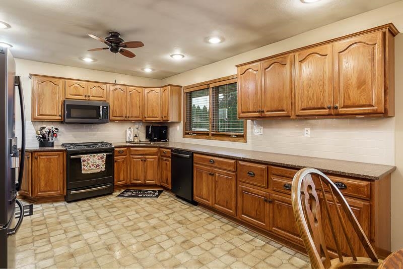 10339 Montague Road Winnebago, IL 61088 - Photo 31 of 55 Gallery Image 31