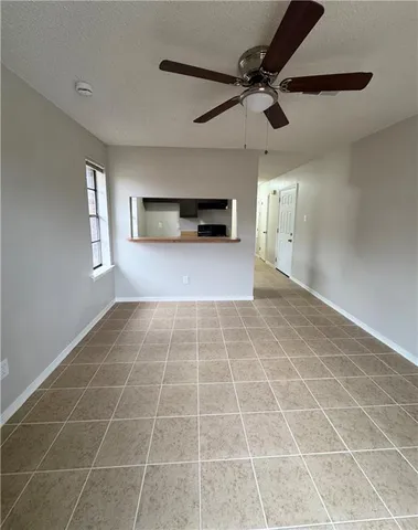 $900 | 909 Linda Lane, Unit C, Laplace, LA 70068