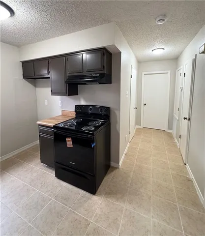 $900 | 909 Linda Lane, Unit C, Laplace, LA 70068