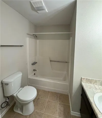 $900 | 909 Linda Lane, Unit C, Laplace, LA 70068