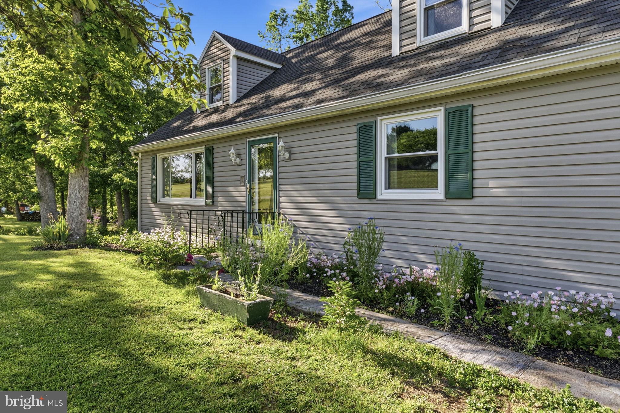 15 Winding Road Boyertown, PA 19512 - Photo 5 of 41