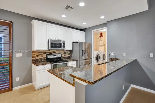 $2,400 | Sandhill Crossing, Port St. Lucie, FL 34952