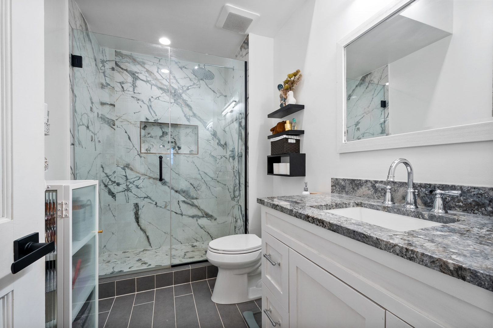 110 North Peoria Street, Unit 208 Chicago, IL 60607 - Photo 6 of 10