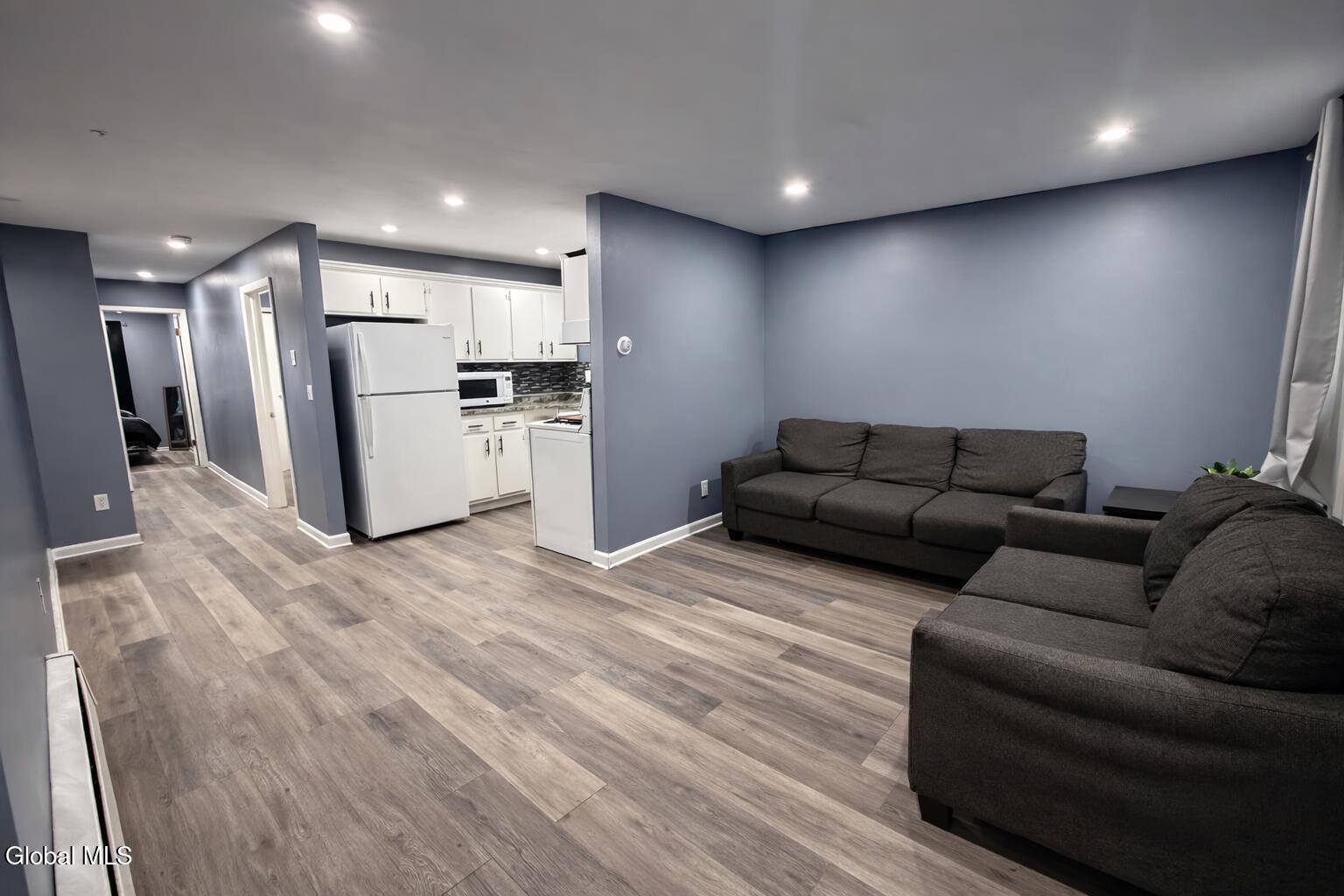 17 Landon Terrace Schenectady, NY 12308 - Photo 15 of 28 FBC4CD0F-BC37-4098-A657-1C1CB2719502