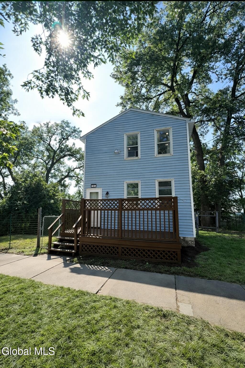 17 Landon Terrace Schenectady, NY 12308 - Photo 2 of 28 D627302A-3008-419F-8E18-6A10C04B71FD