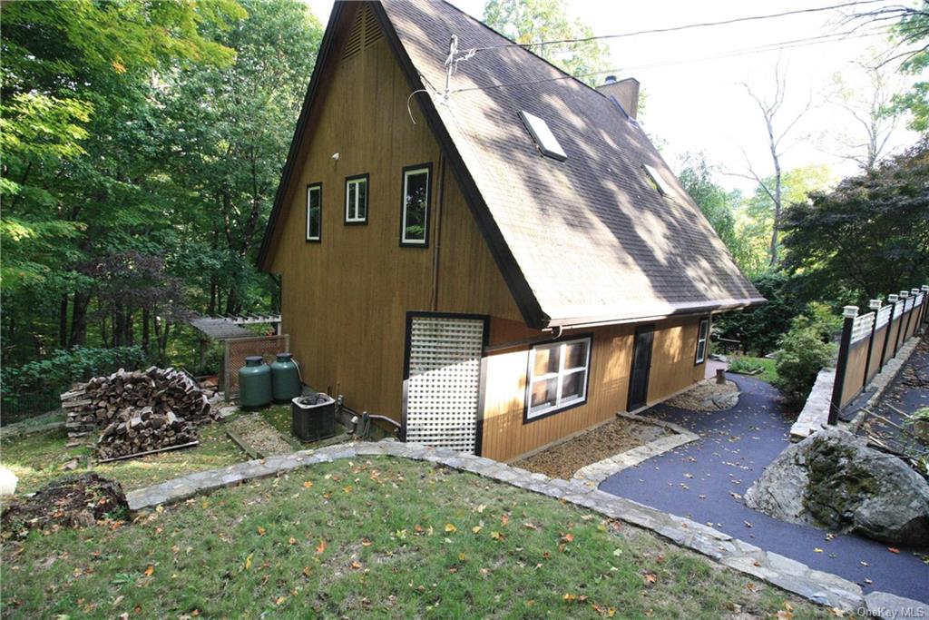 50 Quaker Road, Carmel, NY 10512 Compass