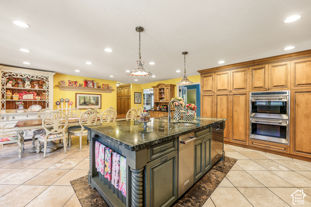 8415 Red River Road Sandy, UT 84093 - Photo 17 of 107 Gallery Image 17