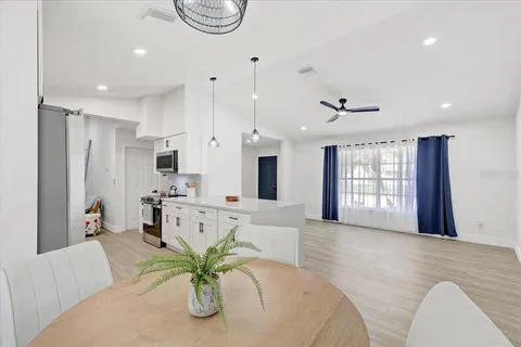 $367,900 | 6505 64th Lane East, Palmetto, FL 34221