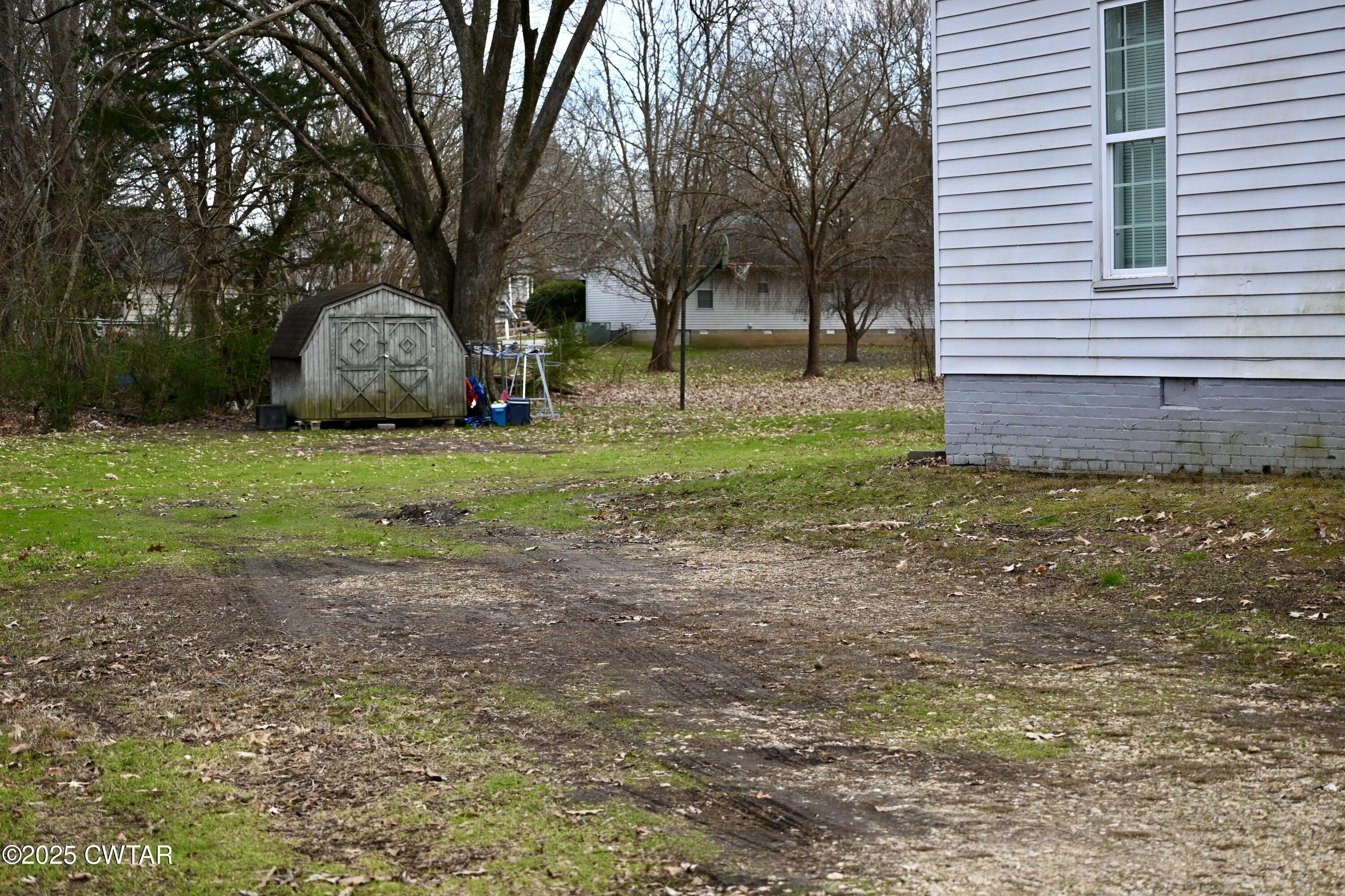 425 North McCombs Street Martin, TN 38237 - Photo 20 of 21 a view of backyard with green space