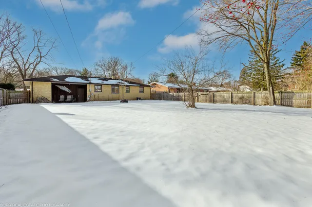 $220,000 | 161 Eloise Drive, Benton Harbor, MI 49022