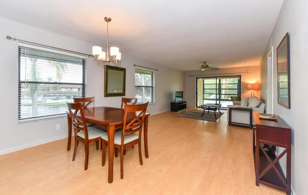 $1,800 | 390 Southwest South River Drive, Unit 202, Stuart, FL 34997