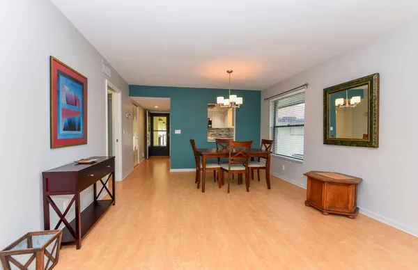 $1,800 | 390 Southwest South River Drive, Unit 202, Stuart, FL 34997
