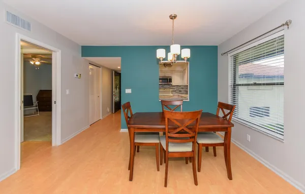 $1,800 | 390 Southwest South River Drive, Unit 202, Stuart, FL 34997