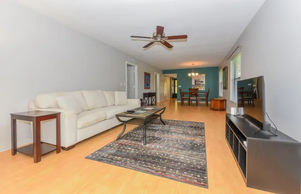 $1,800 | 390 Southwest South River Drive, Unit 202, Stuart, FL 34997