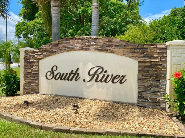 $1,800 | 390 Southwest South River Drive, Unit 202, Stuart, FL 34997