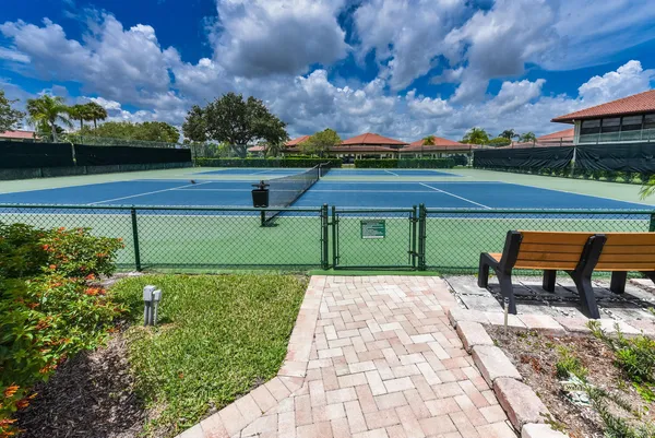 $1,800 | 390 Southwest South River Drive, Unit 202, Stuart, FL 34997