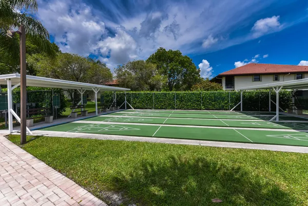 $1,800 | 390 Southwest South River Drive, Unit 202, Stuart, FL 34997