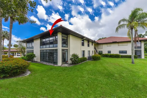 $1,800 | 390 Southwest South River Drive, Unit 202, Stuart, FL 34997