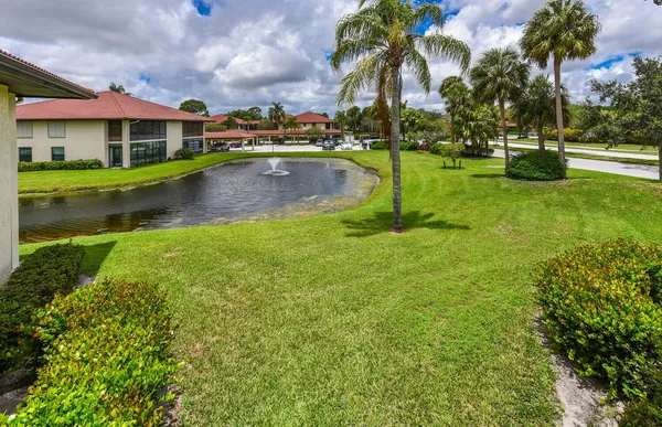 $1,800 | 390 Southwest South River Drive, Unit 202, Stuart, FL 34997