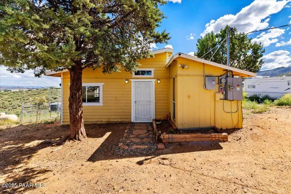 $200,000 | 9275 East Chestnut Hill Avenue, Dewey-Humboldt, AZ 86327