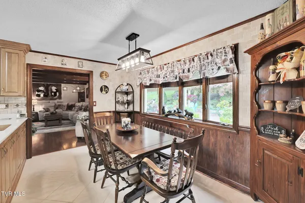 $998,900 | 160 Fairway Drive, Abingdon, VA 24211