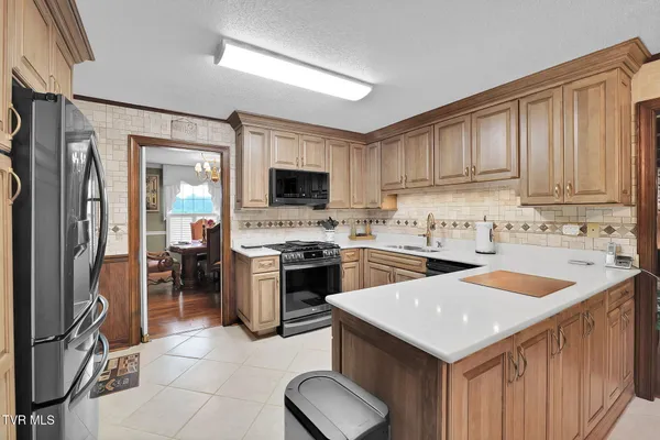 $998,900 | 160 Fairway Drive, Abingdon, VA 24211