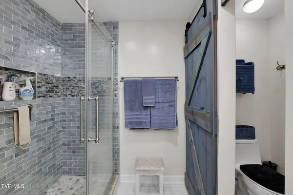 $998,900 | 160 Fairway Drive, Abingdon, VA 24211