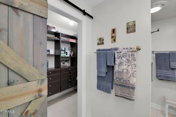 $998,900 | 160 Fairway Drive, Abingdon, VA 24211