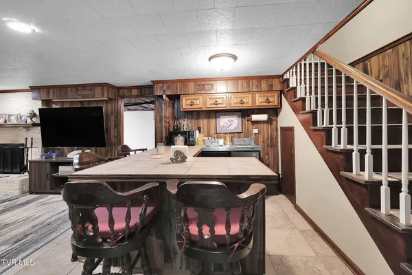 $998,900 | 160 Fairway Drive, Abingdon, VA 24211