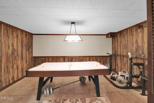 $998,900 | 160 Fairway Drive, Abingdon, VA 24211