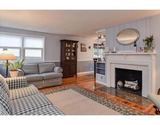 45 Dunster Road Framingham, MA 01702 - Photo 4 of 27 Gallery Image 4