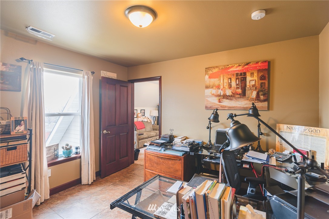 10519 Northeast 5.6 Road Moses Lake, WA 98837 - Photo 32 of 40 Gallery Image 32