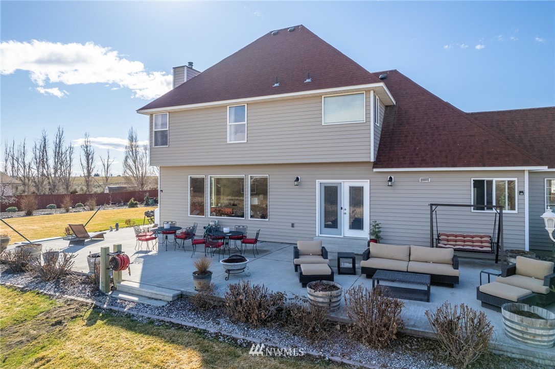 10519 Northeast 5.6 Road Moses Lake, WA 98837 - Photo 4 of 40 Gallery Image 4
