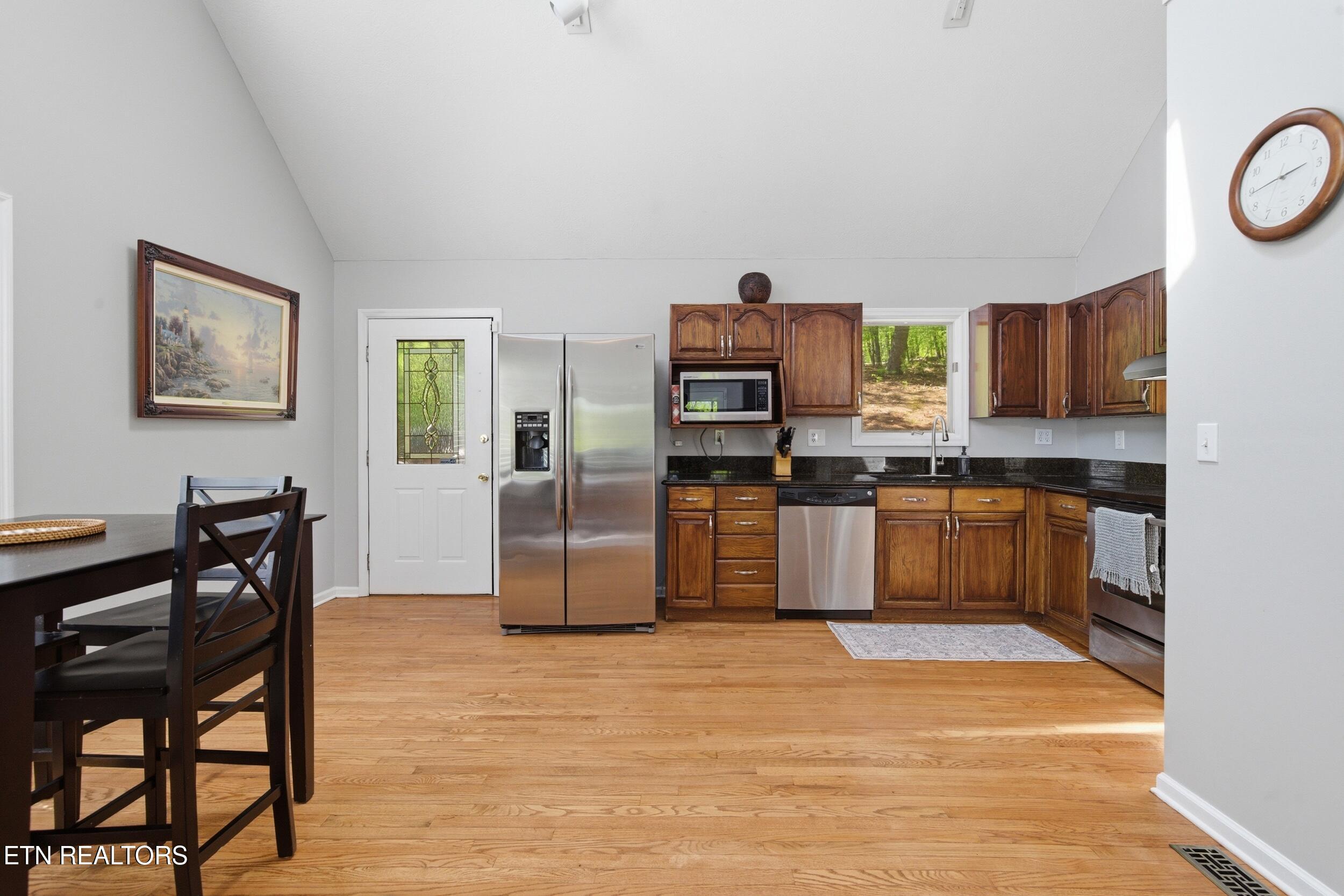 183 Ridgeview Circle Sharps Chapel, TN 37866 - Photo 13 of 47 32_183_ridgeview_cir_0031