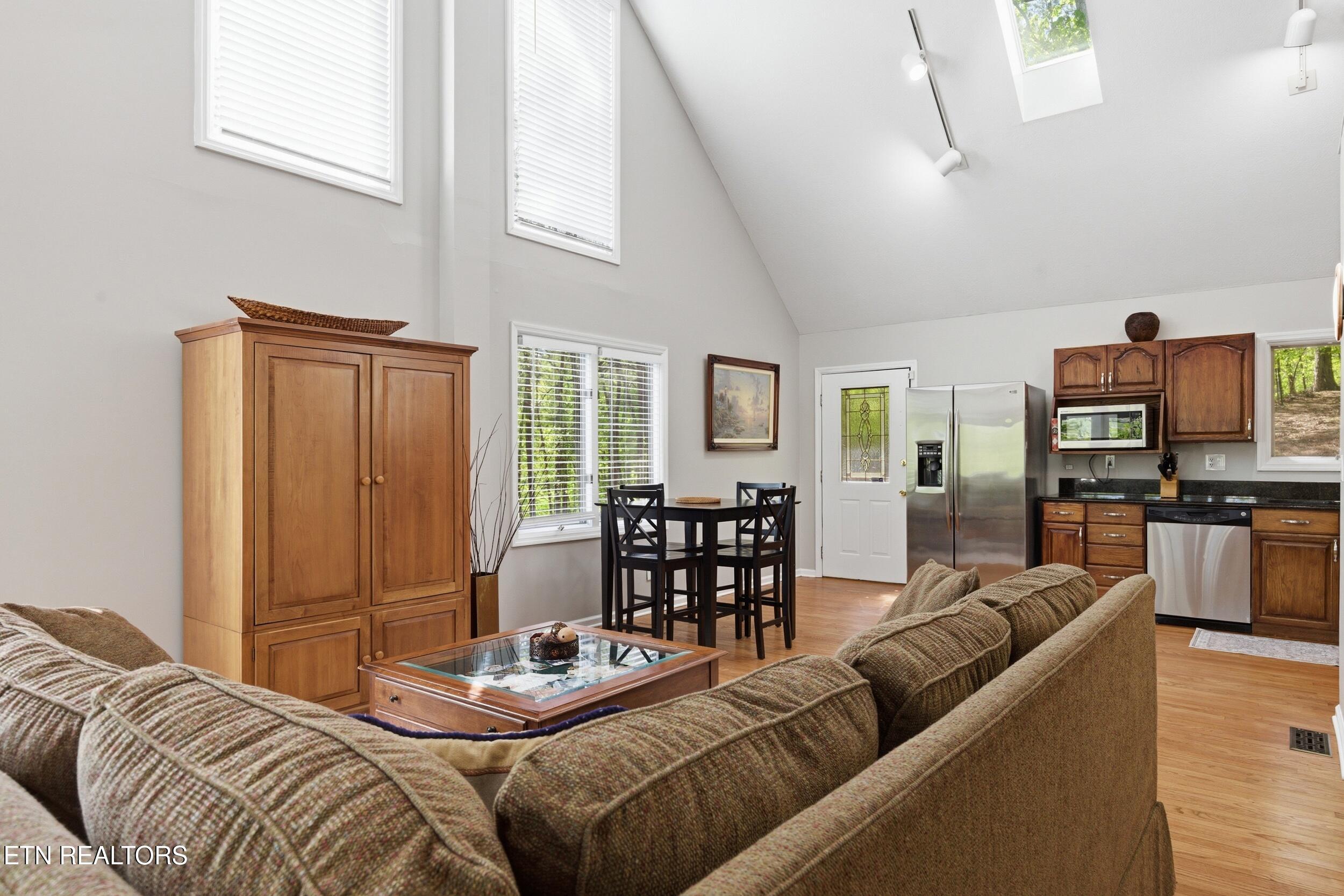 183 Ridgeview Circle Sharps Chapel, TN 37866 - Photo 17 of 47 38_183_ridgeview_cir_0049