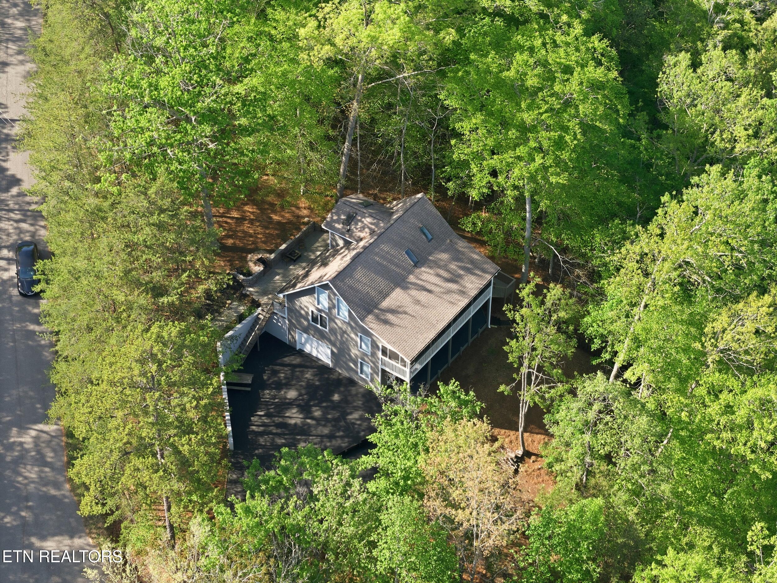 183 Ridgeview Circle Sharps Chapel, TN 37866 - Photo 9 of 47 11_183_ridgeview_cir_0008