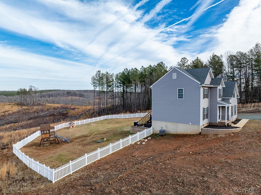 1147 Courthouse Road Palmyra, VA 22963 - Photo 38 of 48 a view of a backyard