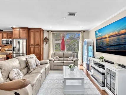 $698,900 | 11566 Northwest 5th Street, Coral Springs, FL 33071