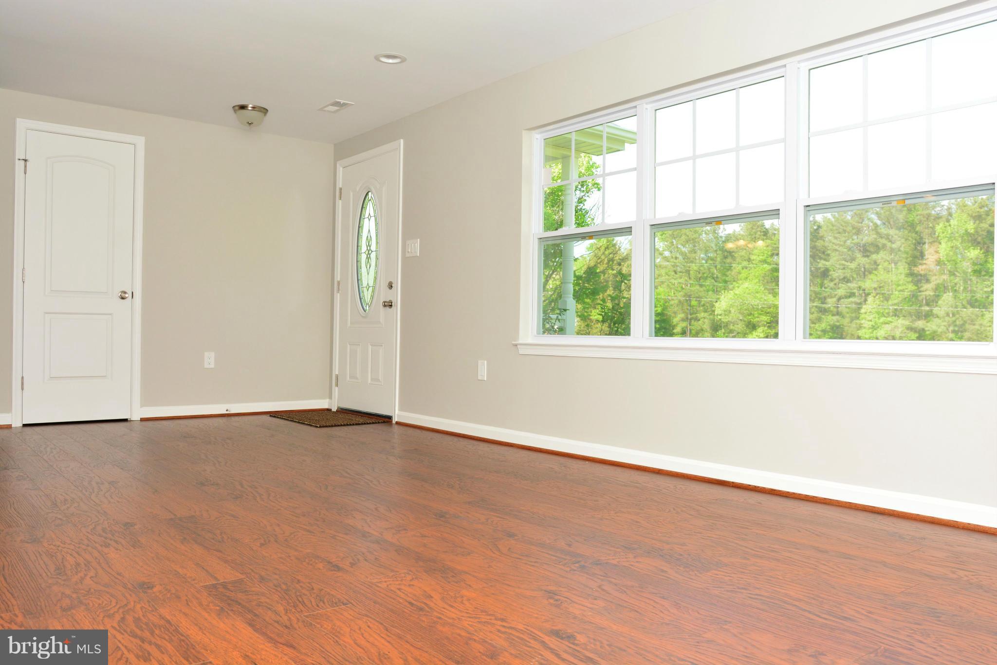 40549 Parsons Mill Road Leonardtown, MD 20650 - Photo 15 of 24 Living Room