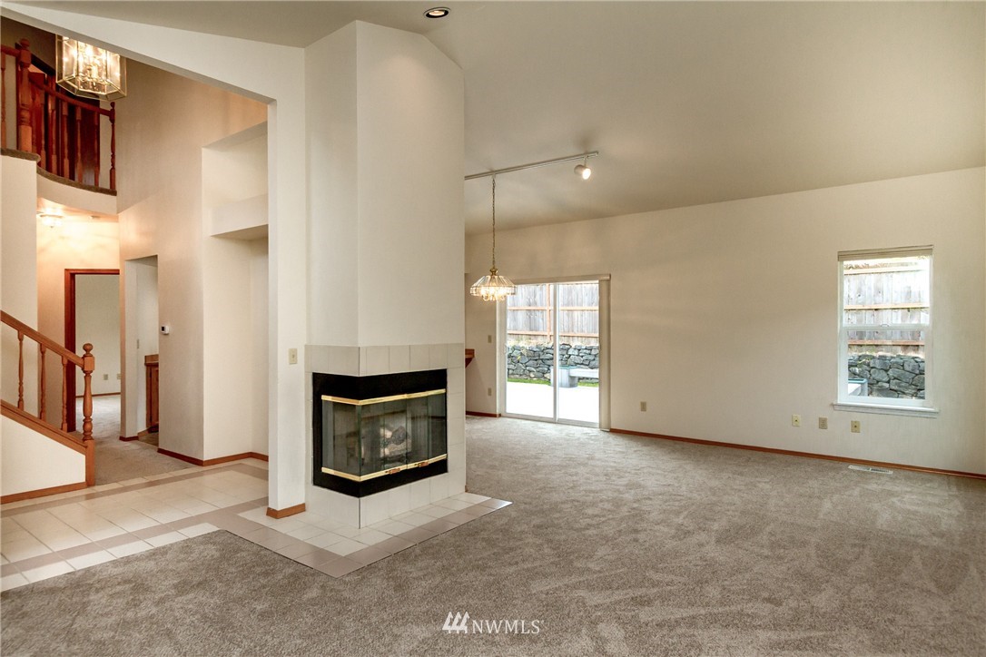 1916 Norma Road Northeast Tacoma, WA 98422 - Photo 4 of 23