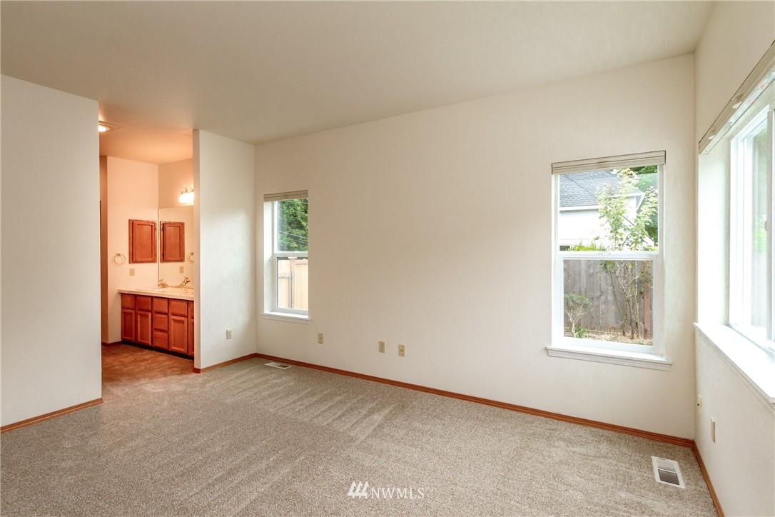 1916 Norma Road Northeast Tacoma, WA 98422 - Photo 9 of 23