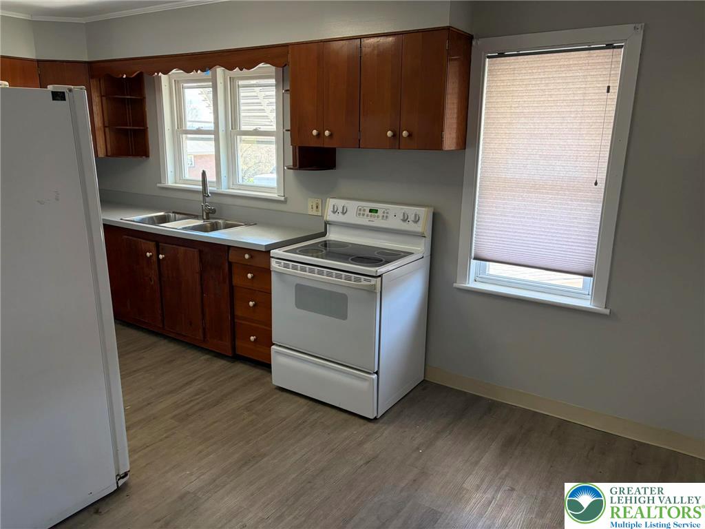 424 West Main Street Bath, PA 18014 - Photo 9 of 30 a kitchen with a stove and a window