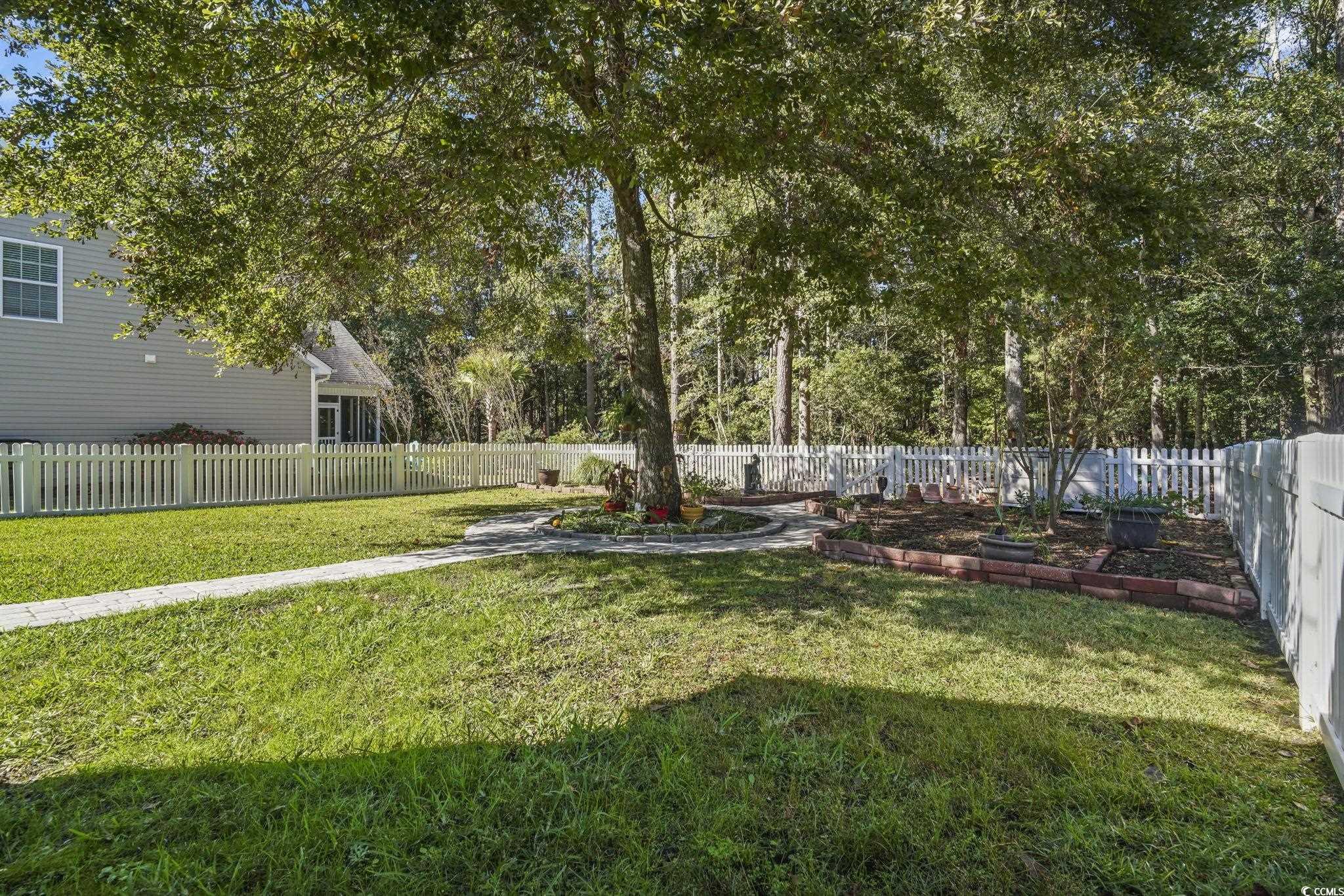 4105 Eva Bay Drive Murrells Inlet, SC 29576 - Photo 35 of 40 View of fenced backyard