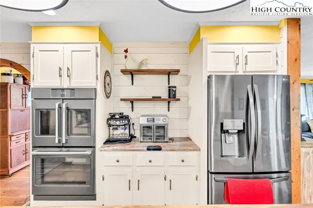 $795,000 | 2351 U.S. Highway 221 North, Jefferson, NC 28640