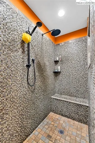 $795,000 | 2351 U.S. Highway 221 North, Jefferson, NC 28640