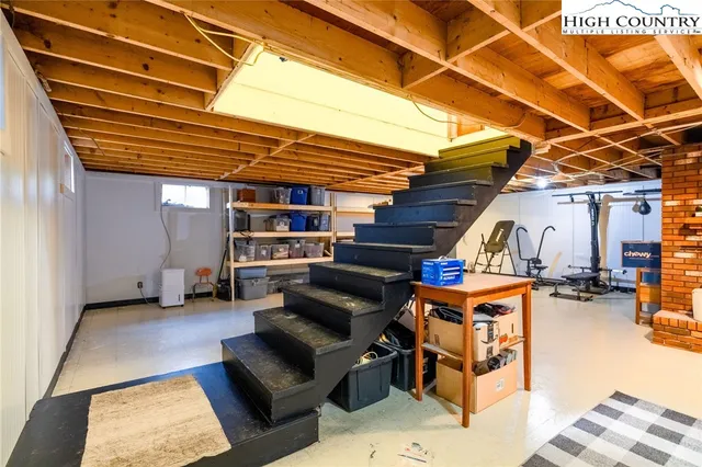 $795,000 | 2351 U.S. Highway 221 North, Jefferson, NC 28640