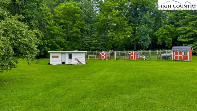 $795,000 | 2351 U.S. Highway 221 North, Jefferson, NC 28640