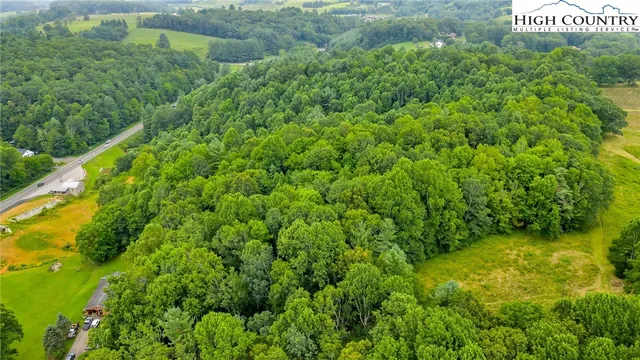 $795,000 | 2351 U.S. Highway 221 North, Jefferson, NC 28640